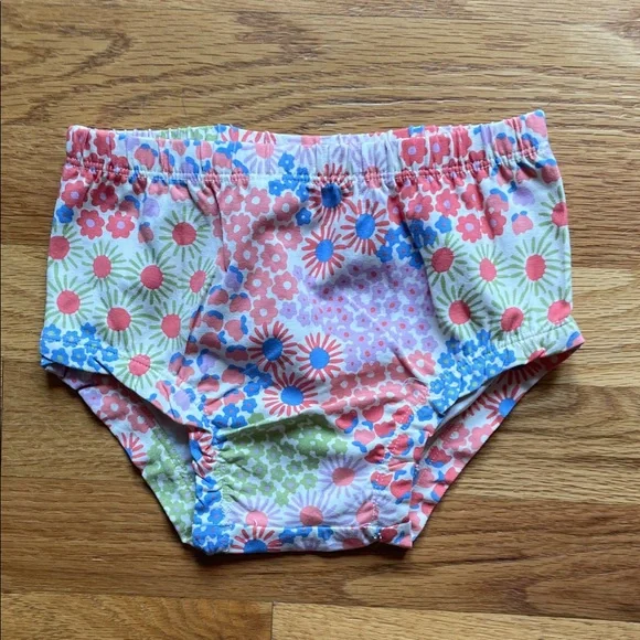 Hanna Andersson - Baby Print Crossback Dress & Bloomer Set in Sea Daisy - Picture 8 of 12